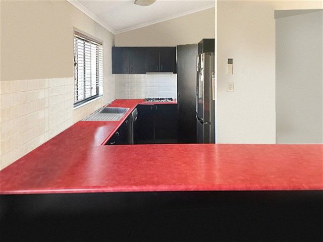 4 Wambo Terrace, Pirrinuan QLD 4405, Image 1