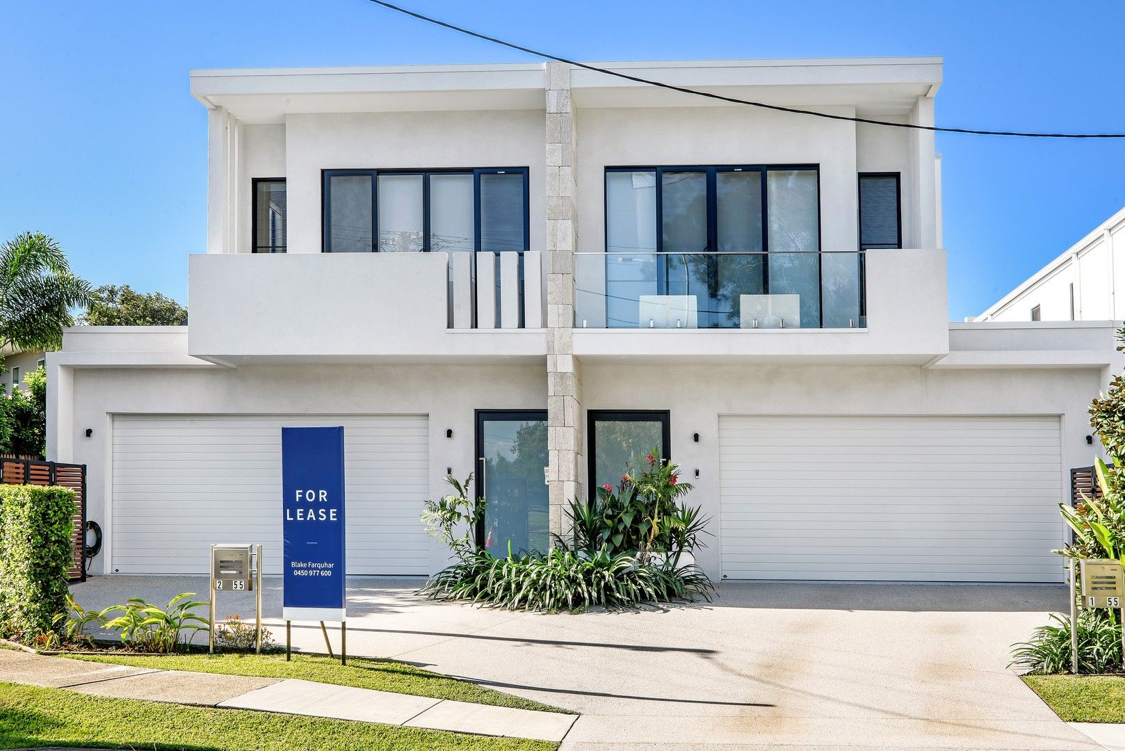 4 bedrooms Villa in 1/55 Breaker St MAIN BEACH QLD, 4217
