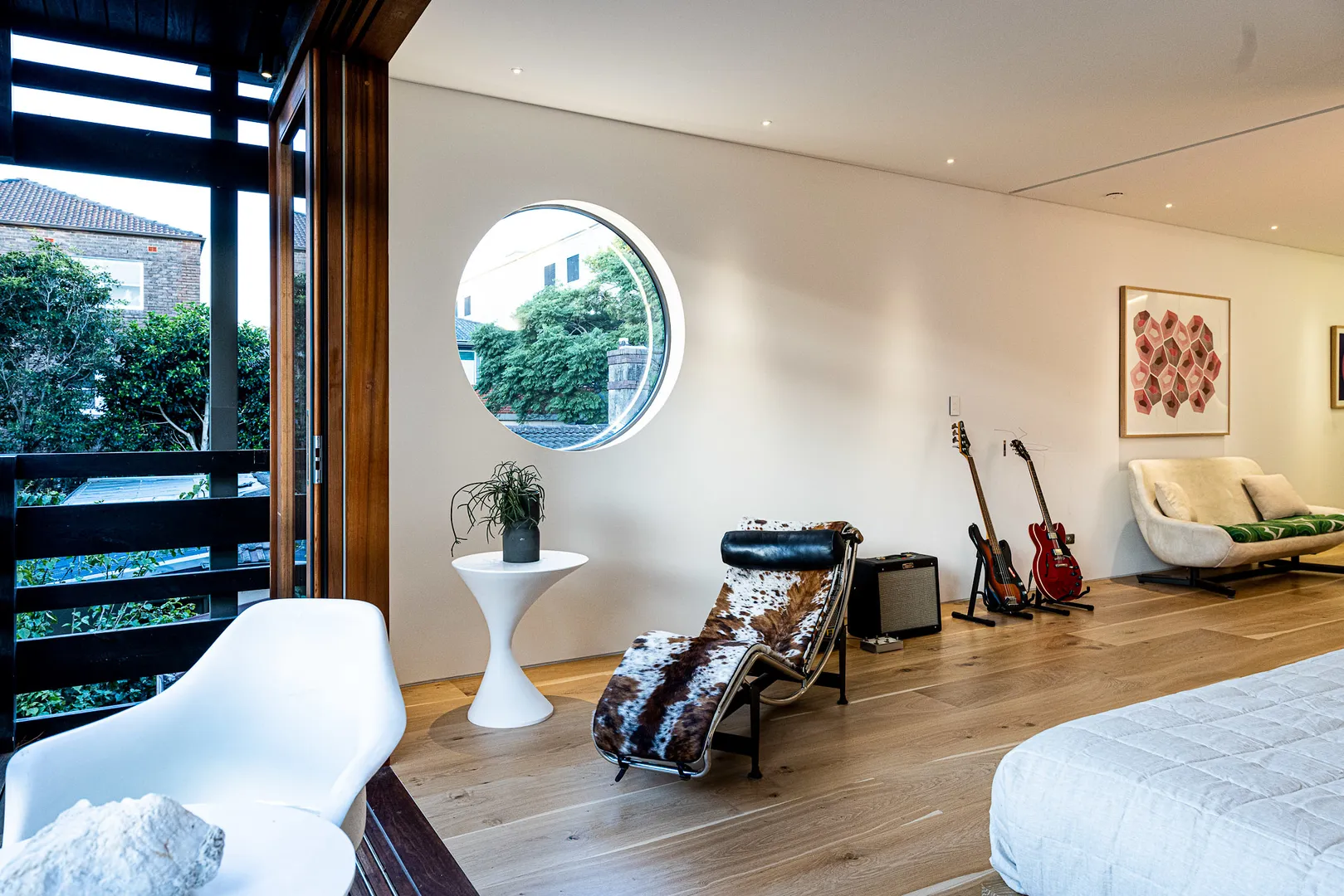 Architecturally Designed Luxury Home, Executive Furnished - Widok 6