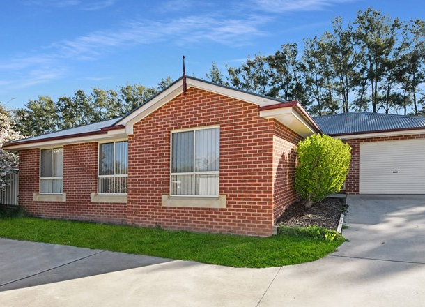 2/5 Griffin Street, Mitchell NSW 2795