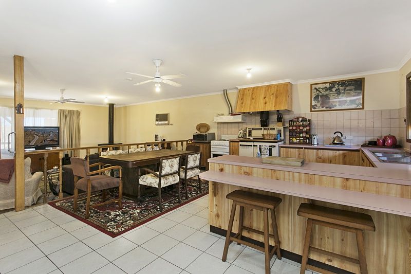 175 Moorabbee Road, Knowsley VIC 3523, Image 2