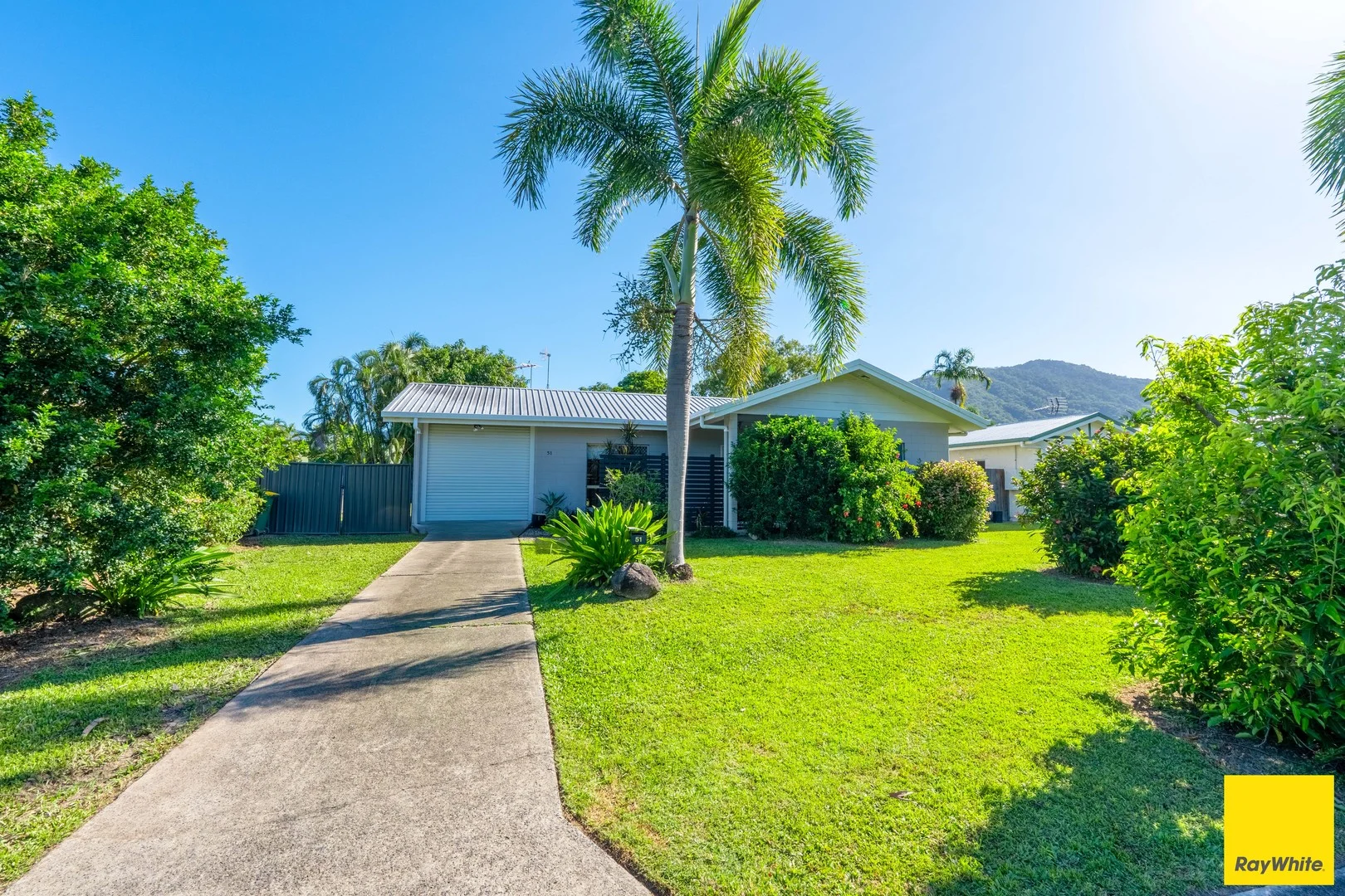 51 Sidlaw Street, Smithfield QLD 4878