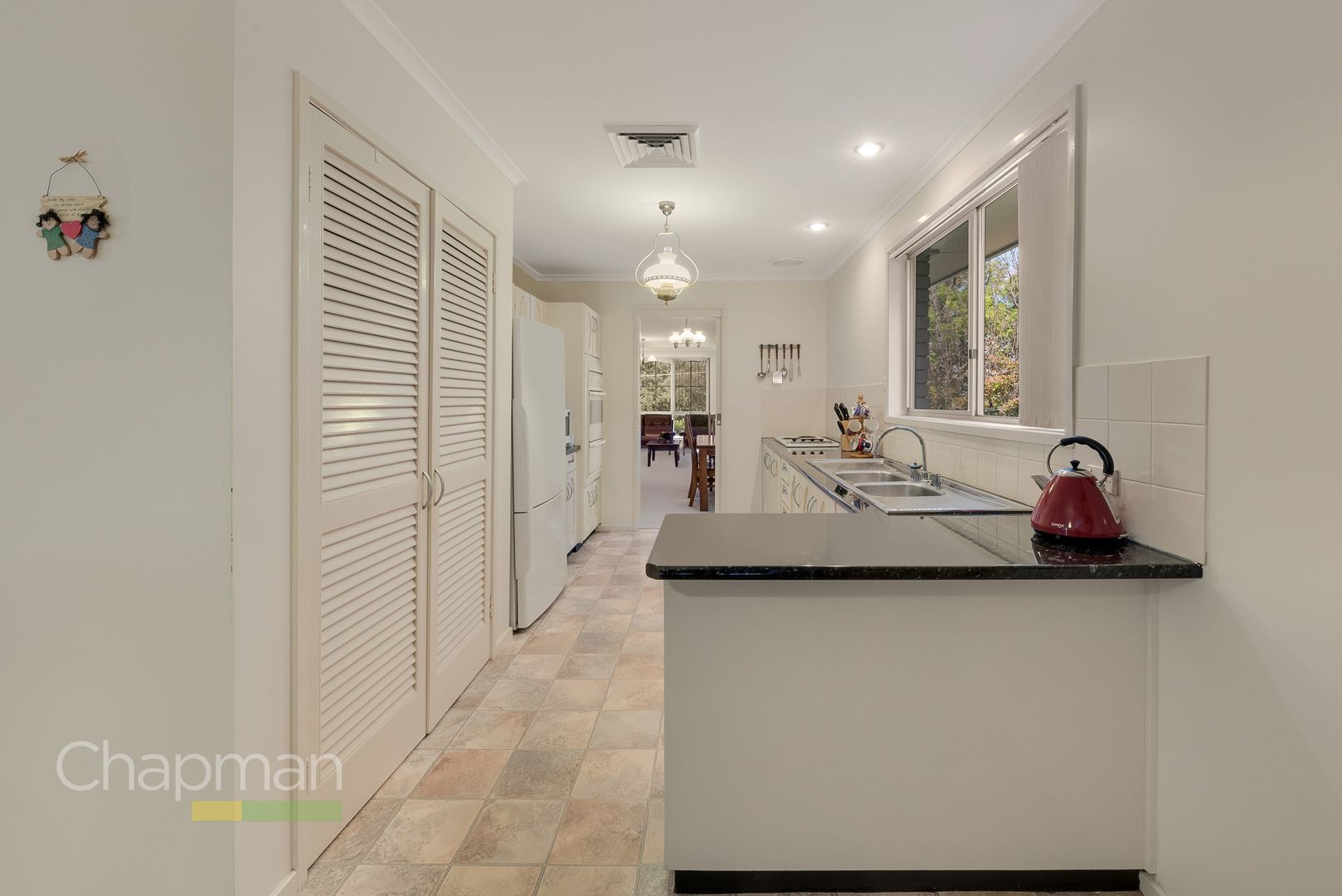 8 Statham Avenue, Faulconbridge NSW 2776, Image 2