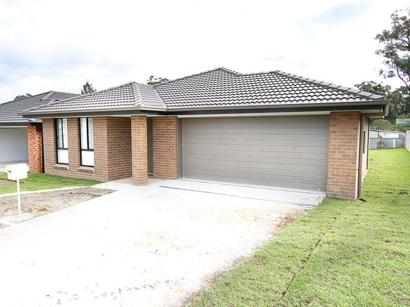 4 bedrooms House in 26 Alexander Street ELLALONG NSW, 2325