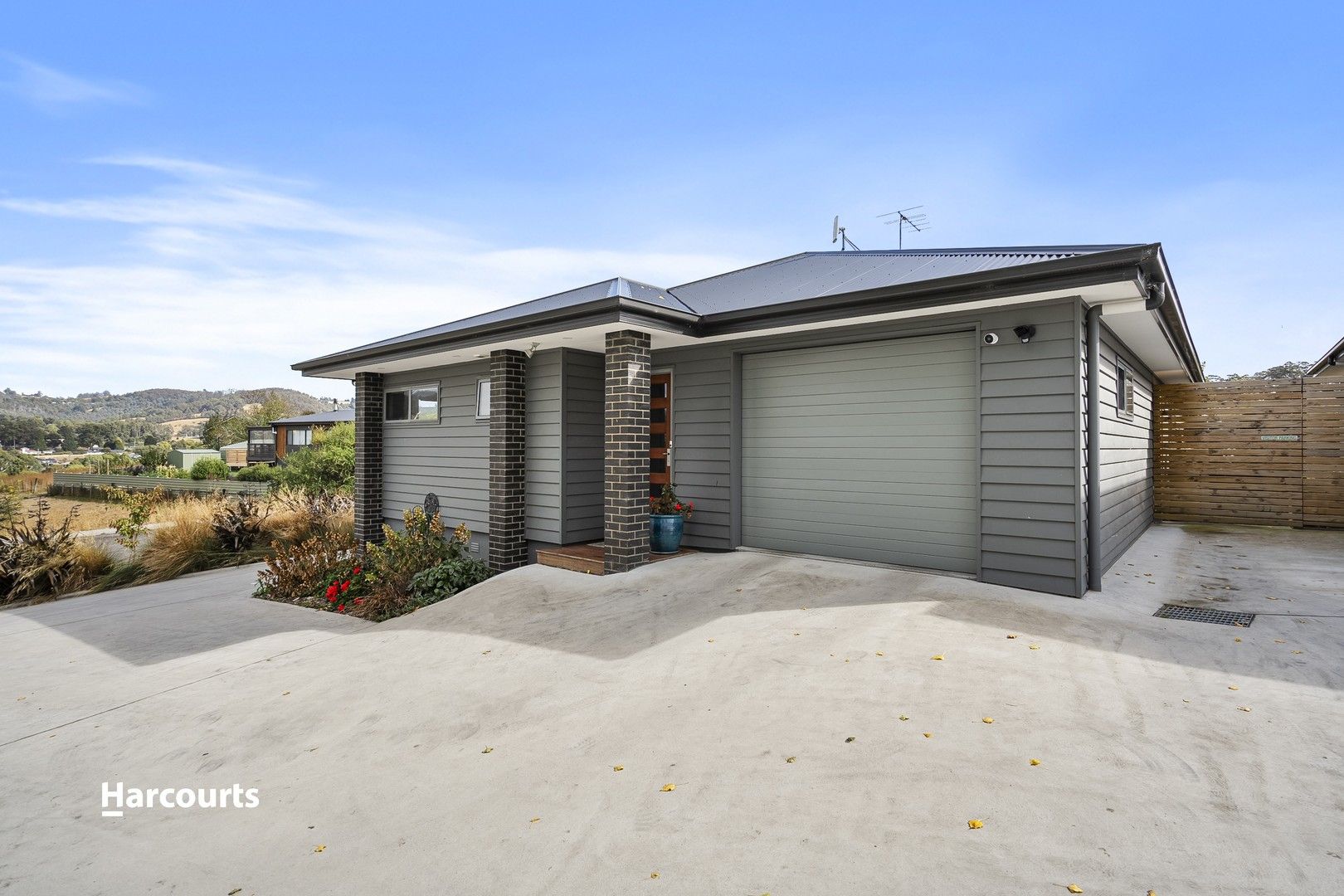 3 bedrooms House in 1/42 Thorp Street CYGNET TAS, 7112