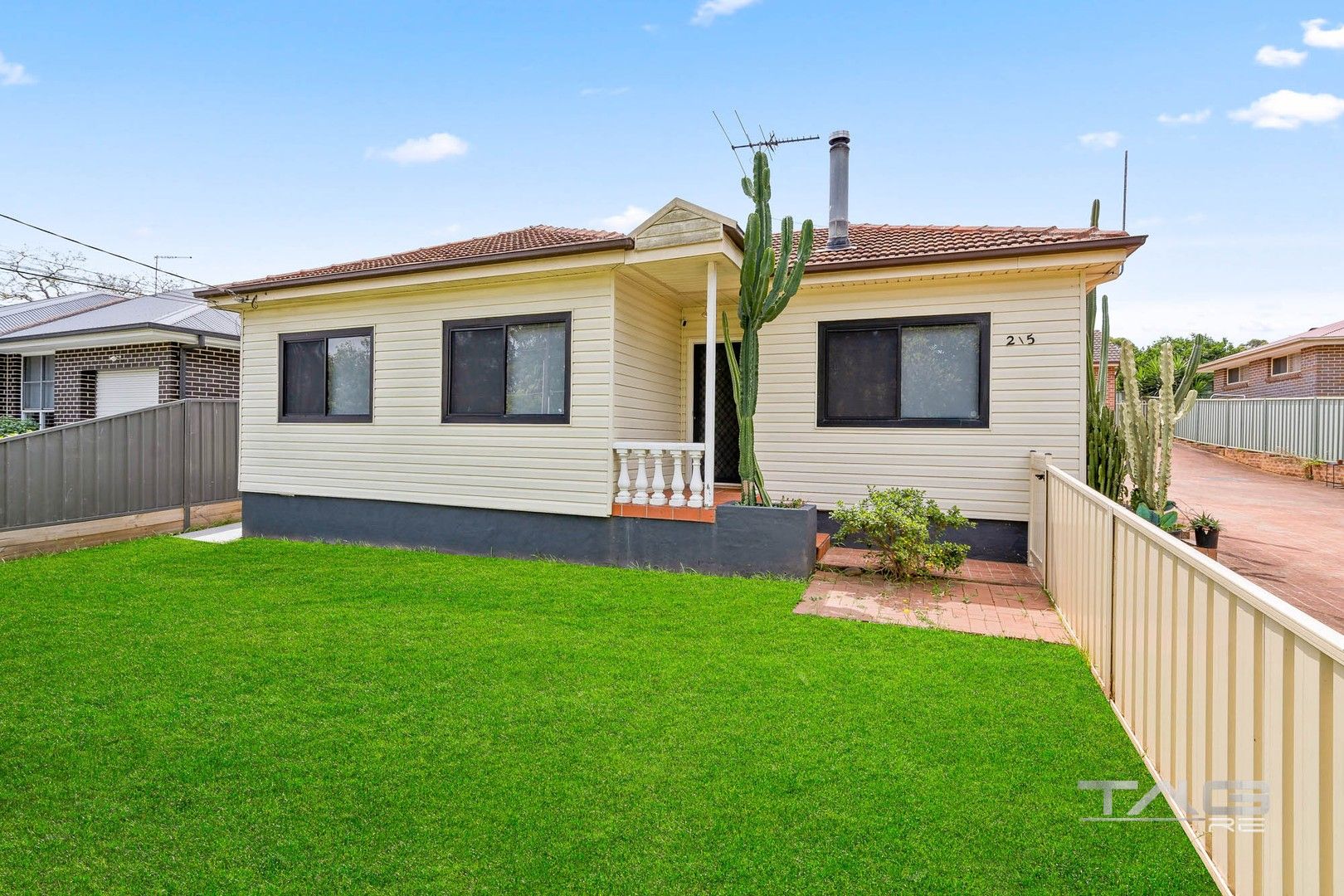 3 bedrooms House in 1/215 Carpenter Street ST MARYS NSW, 2760