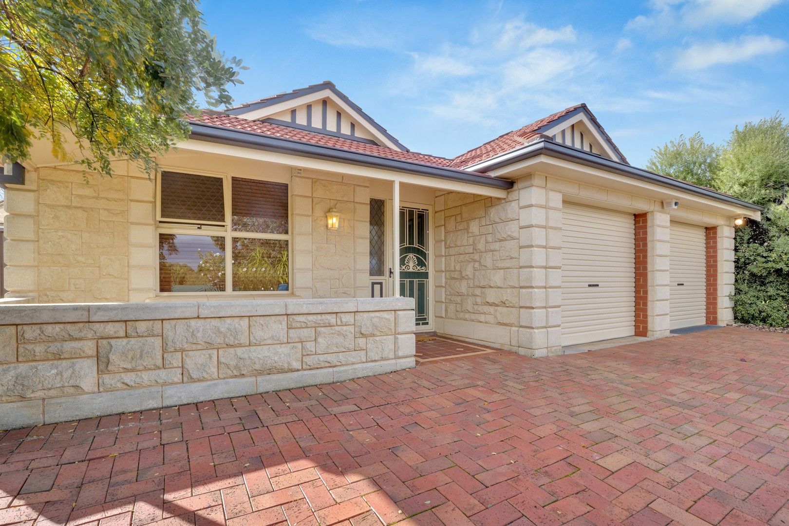 3 bedrooms House in 11 Sandra Hennig Crt GREENWITH SA, 5125