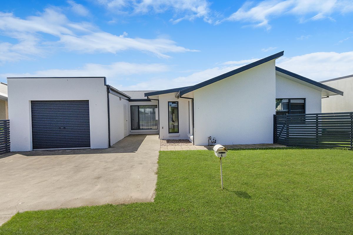 4 Grevillea, Portland VIC 3305, Image 0