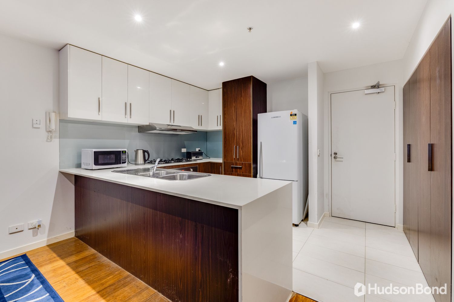 2/800 Elgar Road, Doncaster VIC 3108, Image 1