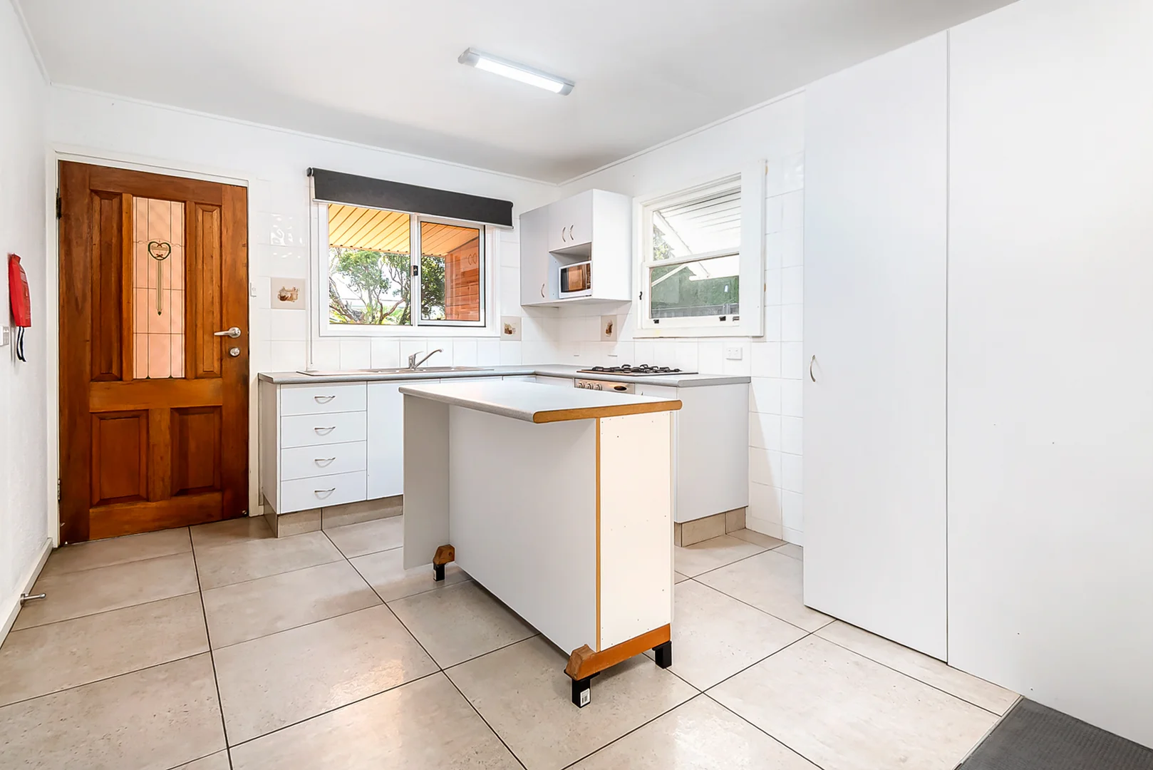 Additional image 5 of 40B Hillcrest Avenue, Miami QLD 4220