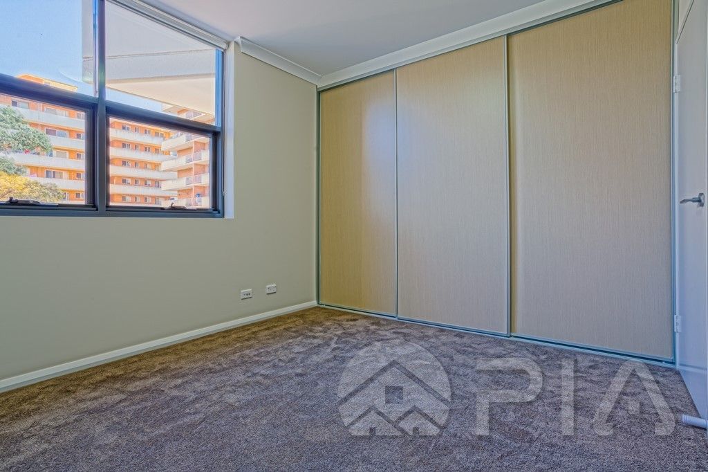 2 bedrooms Apartment / Unit / Flat in 94/109-113 George Street PARRAMATTA NSW, 2150