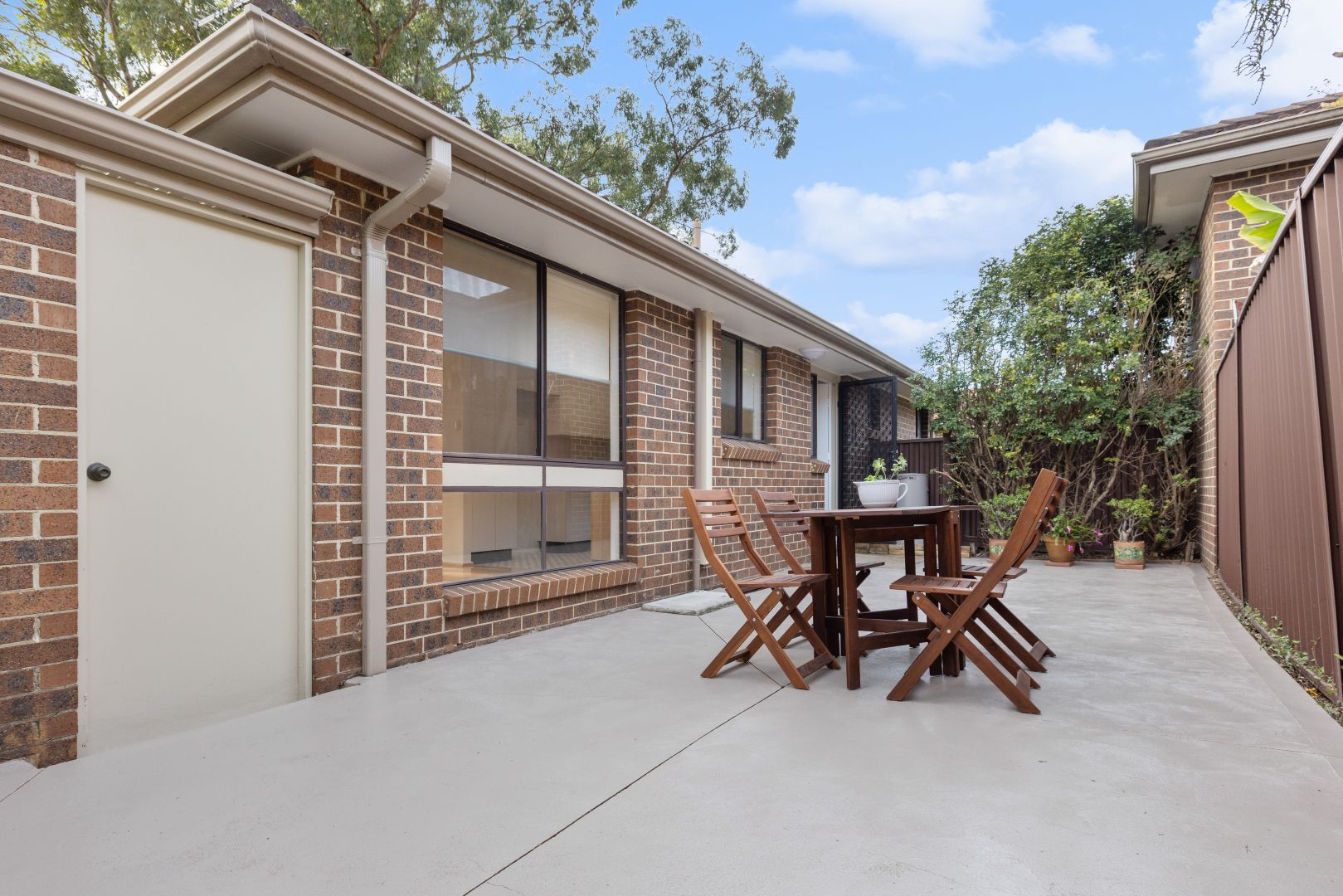 8/211 Oxford Rd, Ingleburn NSW 2565, Image 2