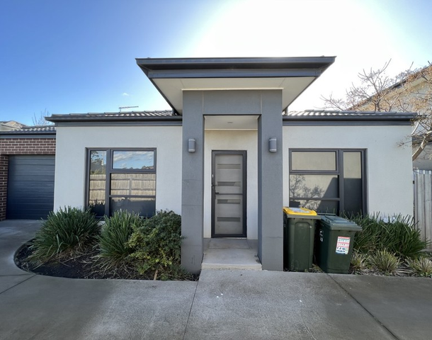 3/13 Edna Street, Sunshine North VIC 3020