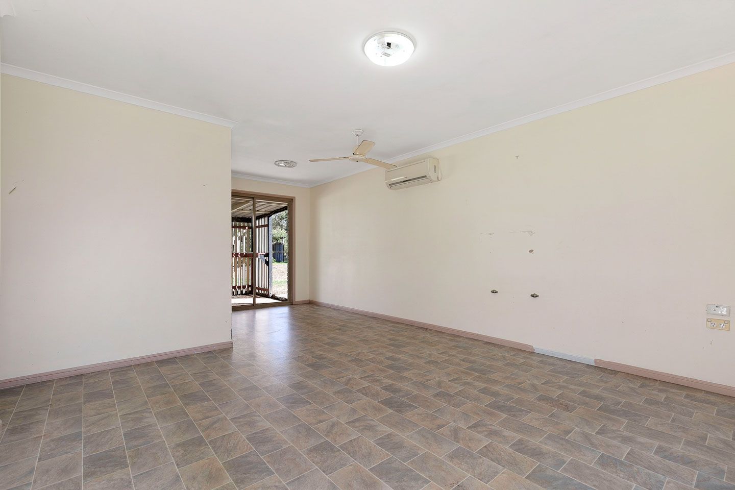 18-22 Keith Street, Burrum River QLD 4659, Image 2