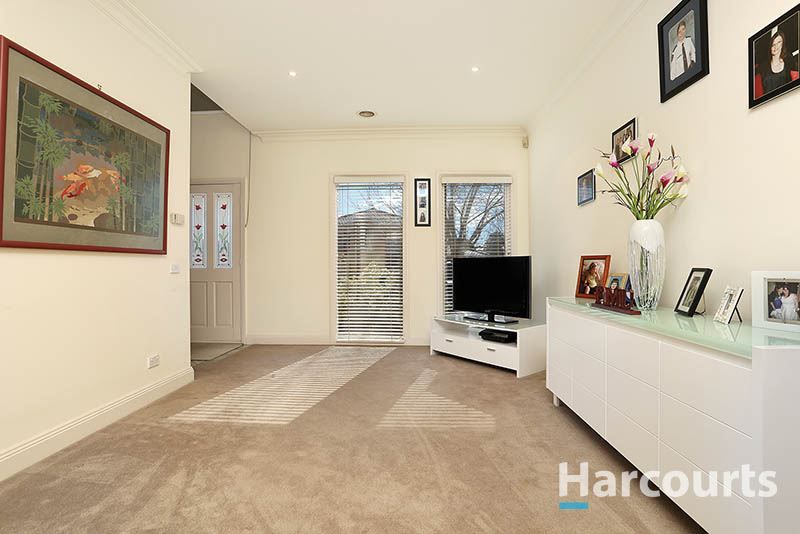 3 Penderel Way, Bulleen VIC 3105, Image 2