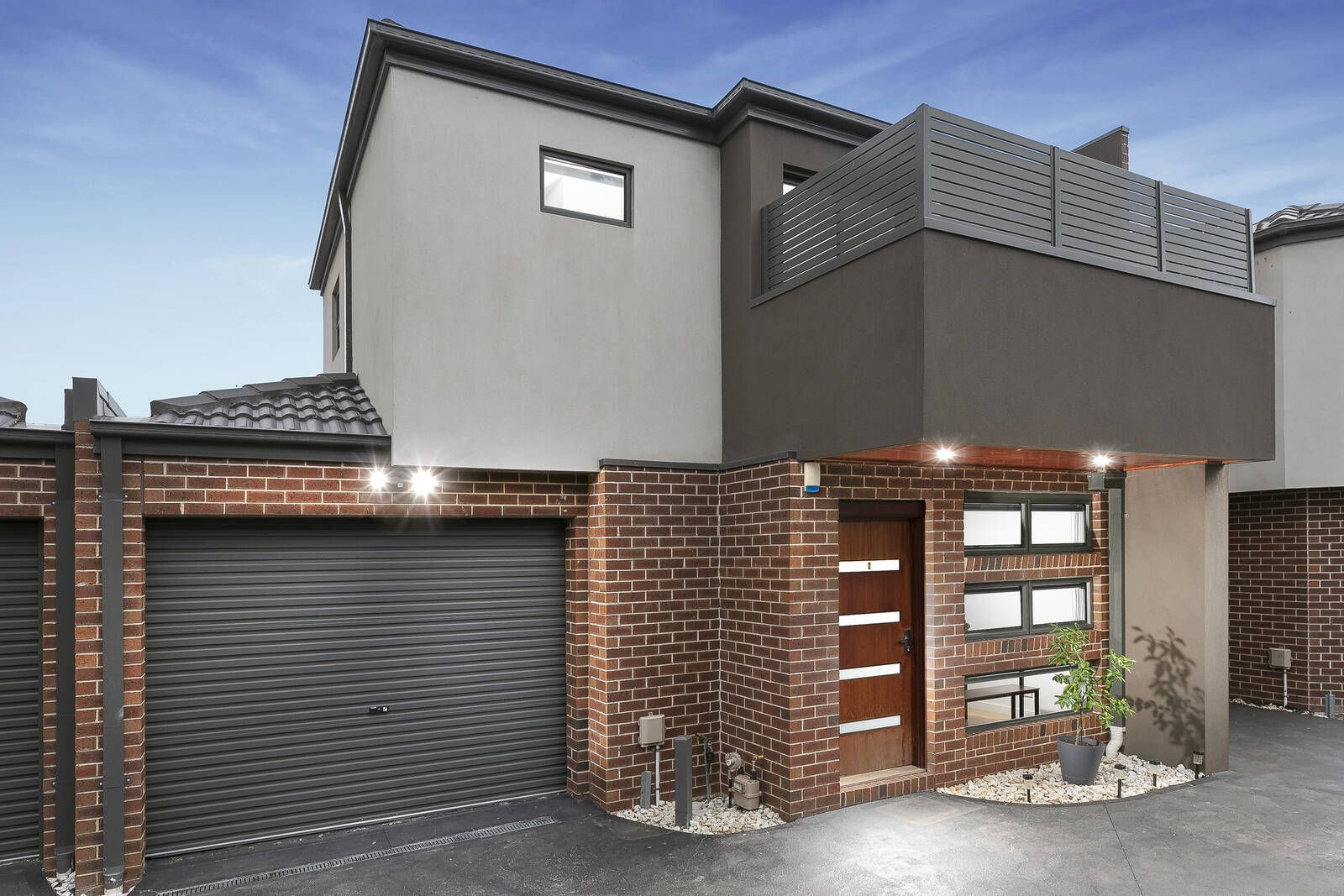 3 bedrooms Townhouse in 2/13 Oliver Court FAWKNER VIC, 3060