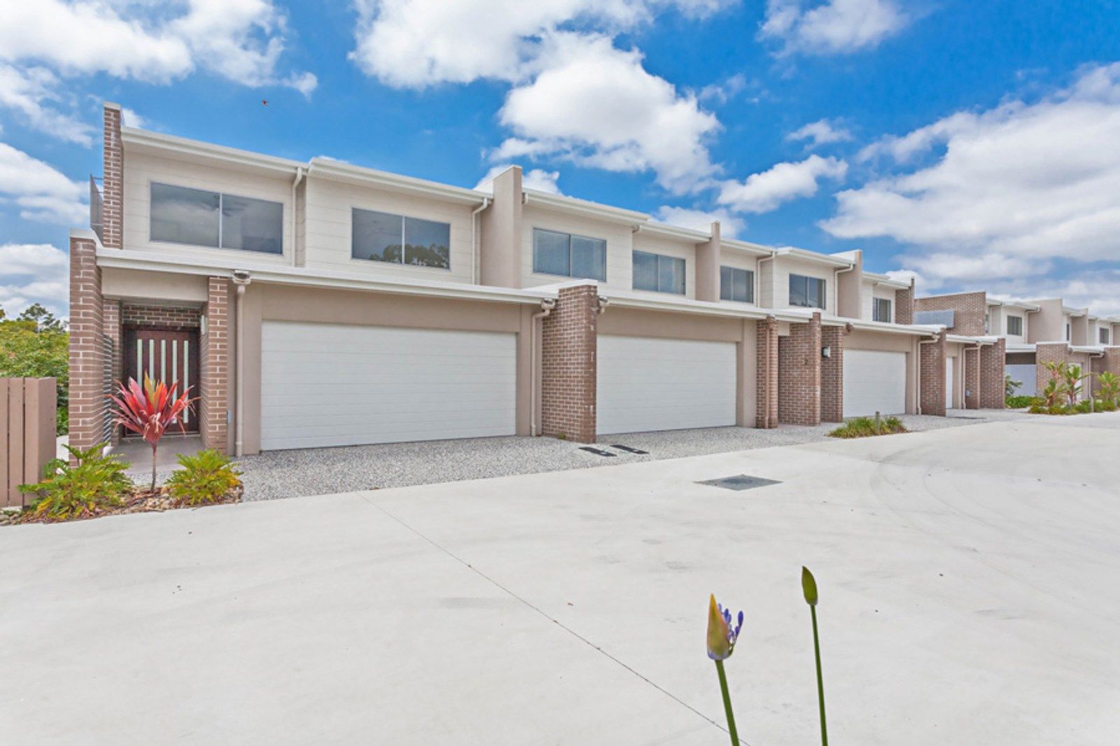 2/1-5 Anna Louise Terrace, Windaroo QLD 4207, Image 2