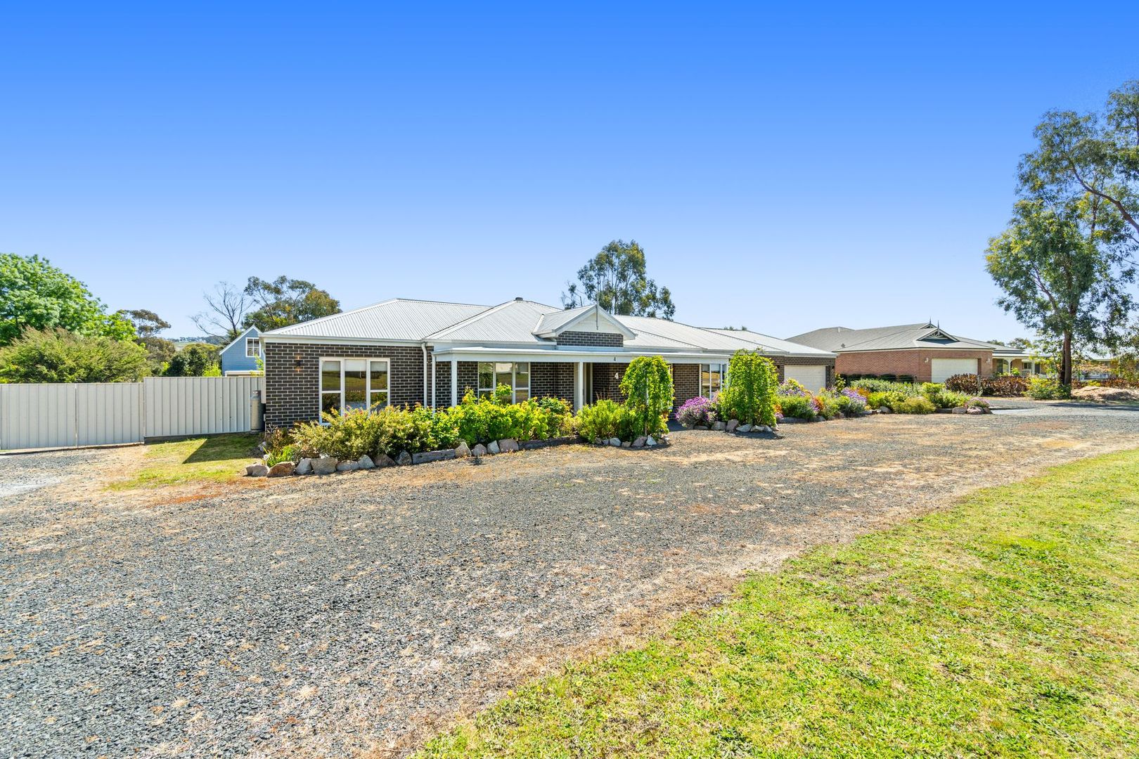 4 Currajong Court, Traralgon South VIC 3844, Image 2