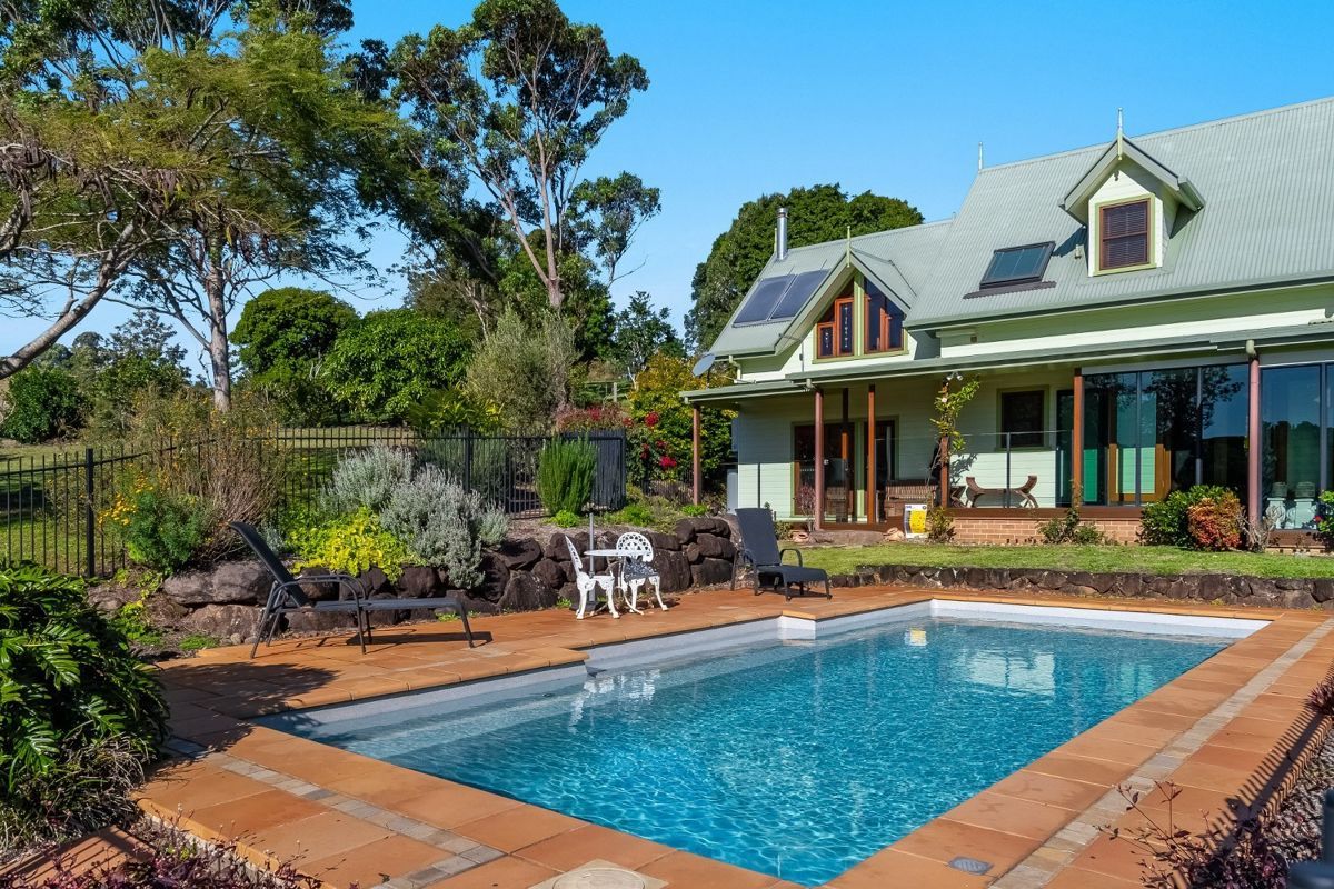 17 Carabeen Place, Mcleans Ridges NSW 2480, Image 2
