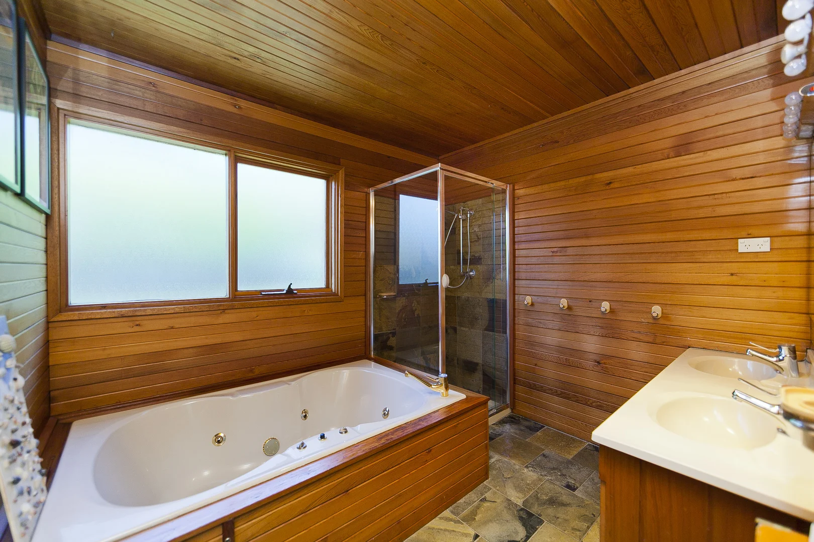 Additional image 6 of 174 Captain Cook Crescent, Narrabundah ACT 2604