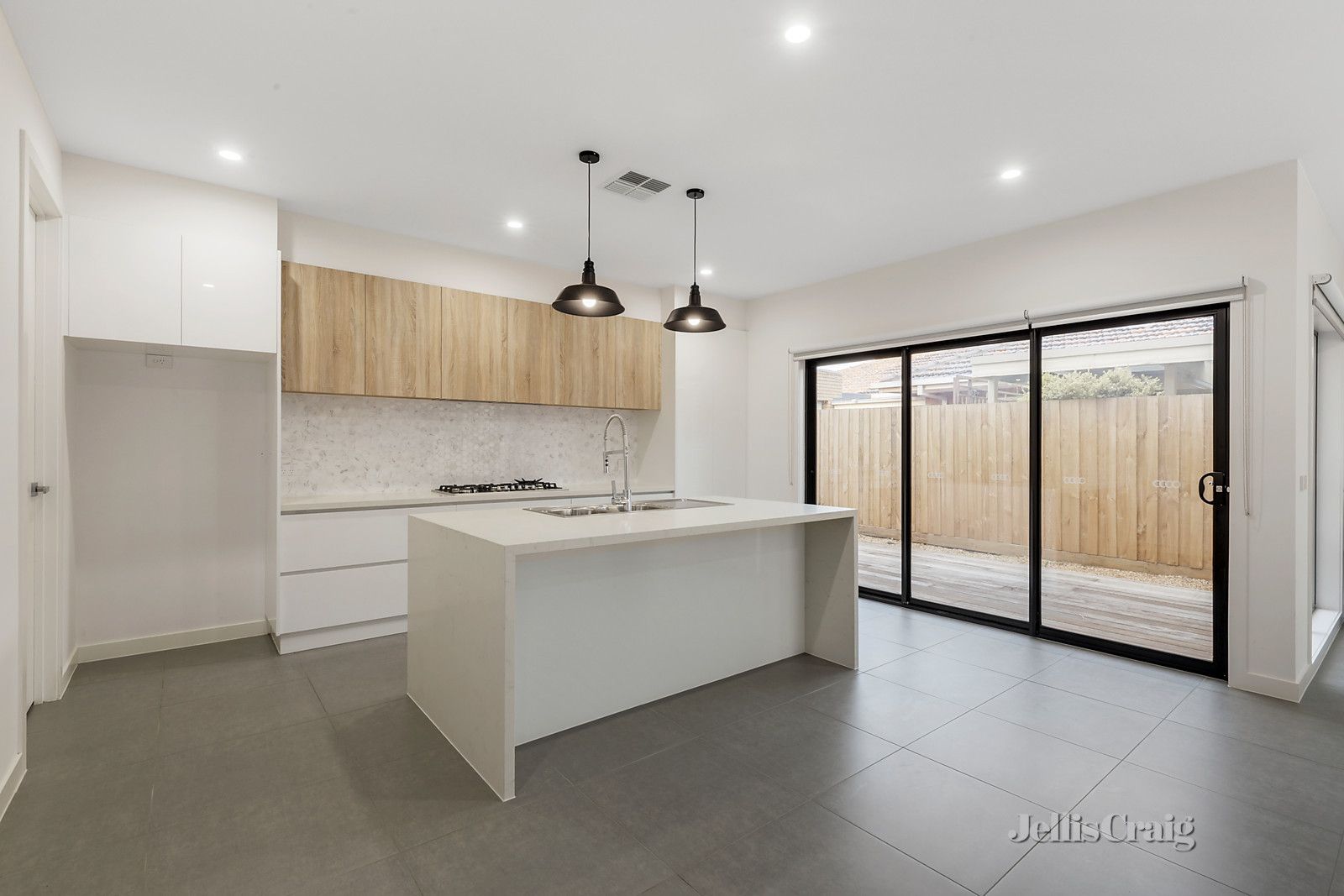 1/114 Bond Street, Ivanhoe VIC 3079, Image 1