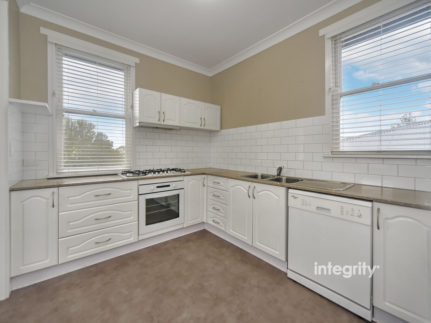 22 Tanang Street, Bomaderry NSW 2541, Image 2