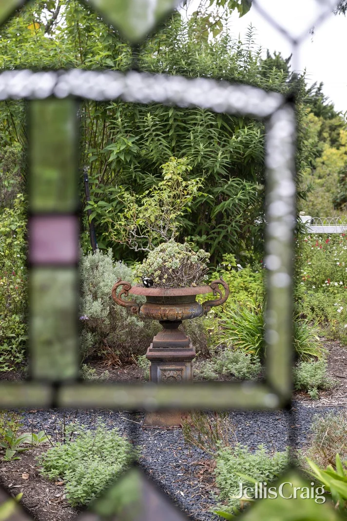 Additional image 26 of 55 English Street, Seville VIC 3139