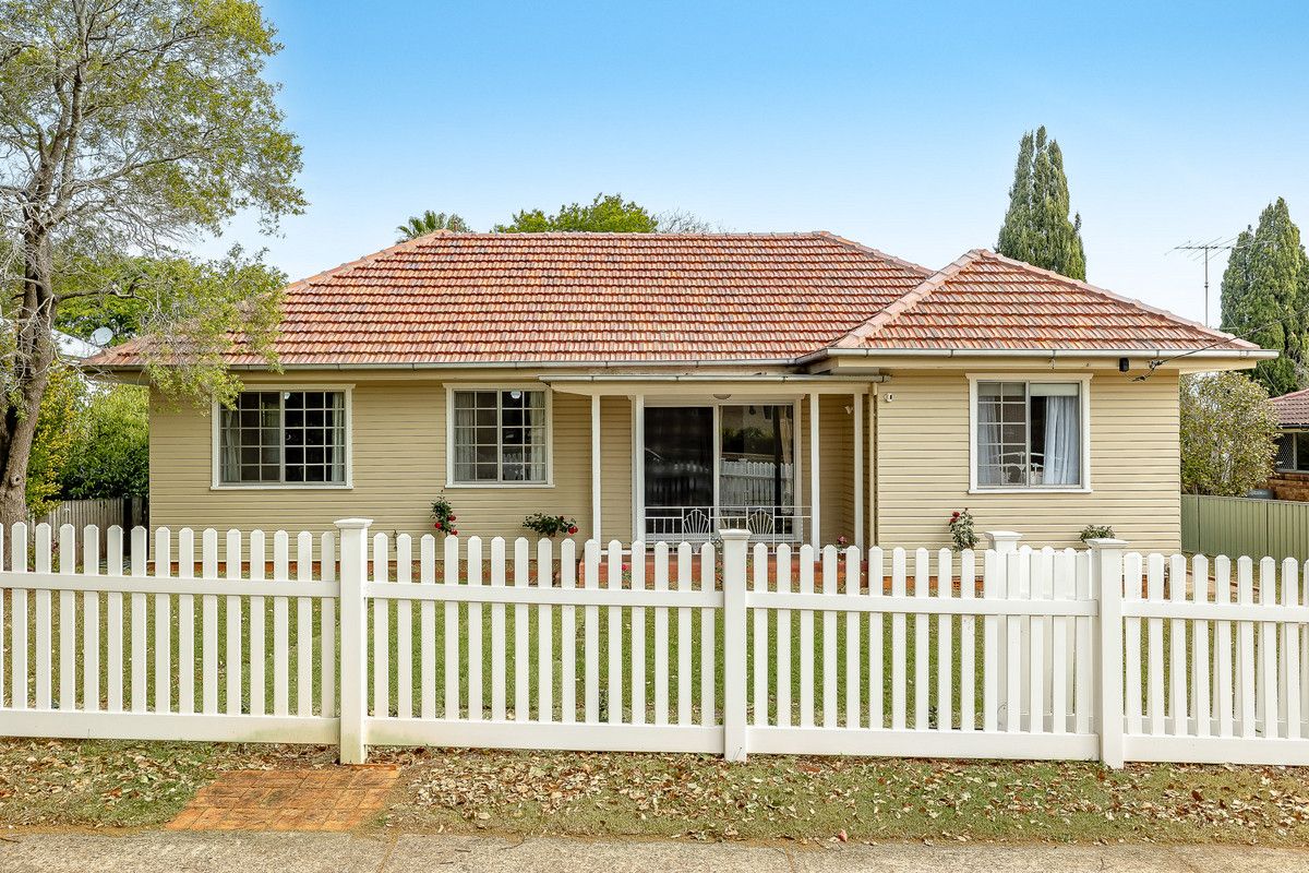 12 Herries Street, East Toowoomba QLD 4350, Image 2