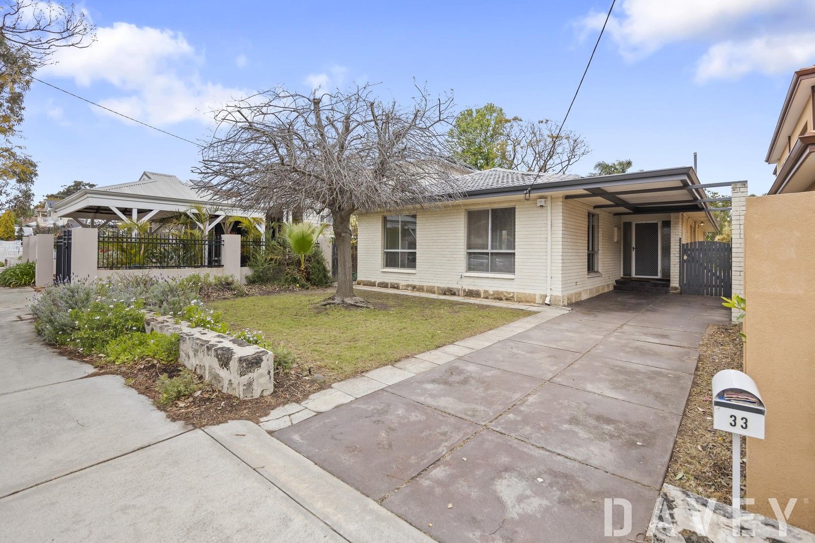 3 bedrooms House in 33 Gwenyfred Road KENSINGTON WA, 6151