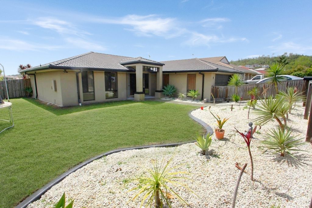 4 bedrooms House in 21 Tomah Street PACIFIC PINES QLD, 4211