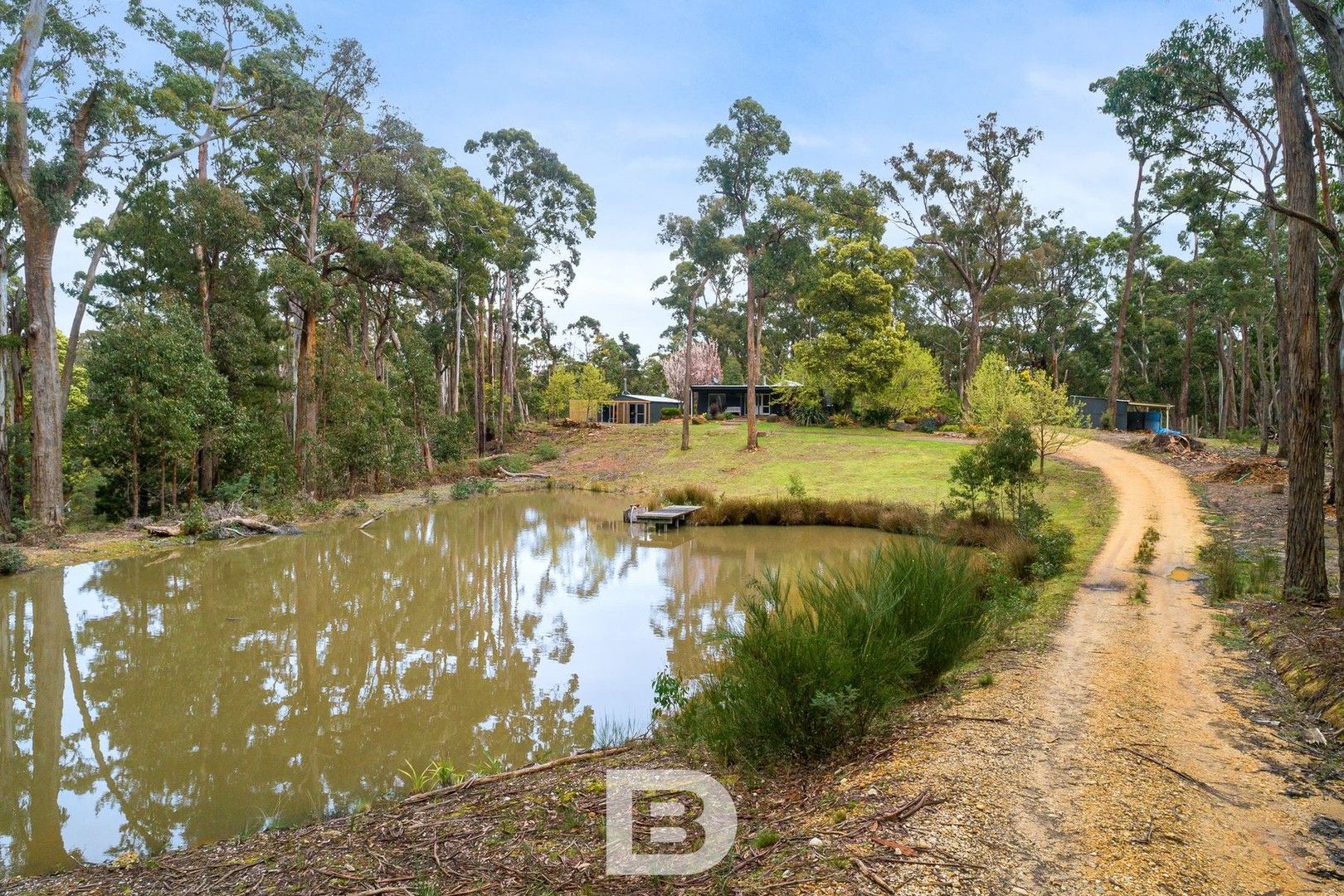 4 bedrooms House in 180 Whitegum Drive WHEATSHEAF VIC, 3461