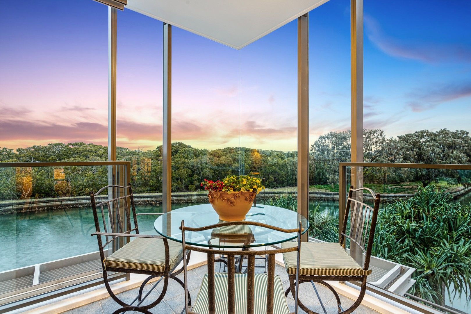 3 bedrooms Apartment / Unit / Flat in 29206 Ephraim Island PARADISE POINT QLD, 4216