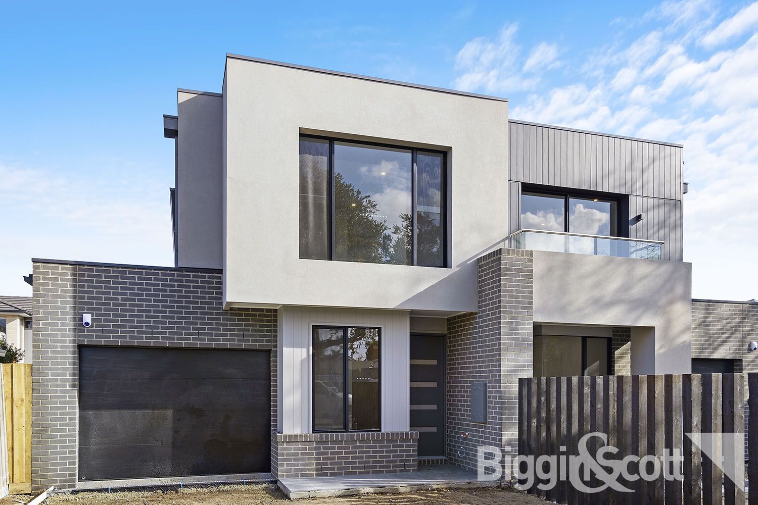 5 bedrooms Townhouse in 10A Margaret Street PARKDALE VIC, 3195