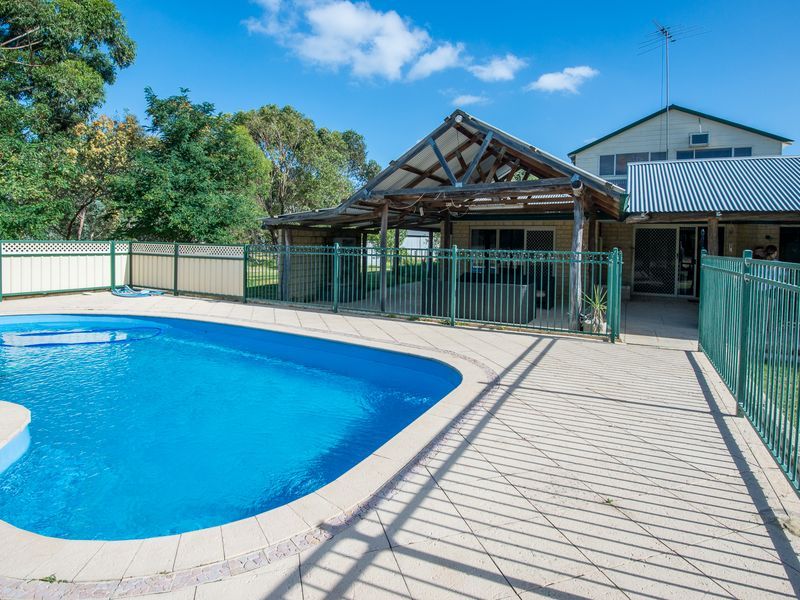 28 Holland Street, Coolup WA 6214, Image 2