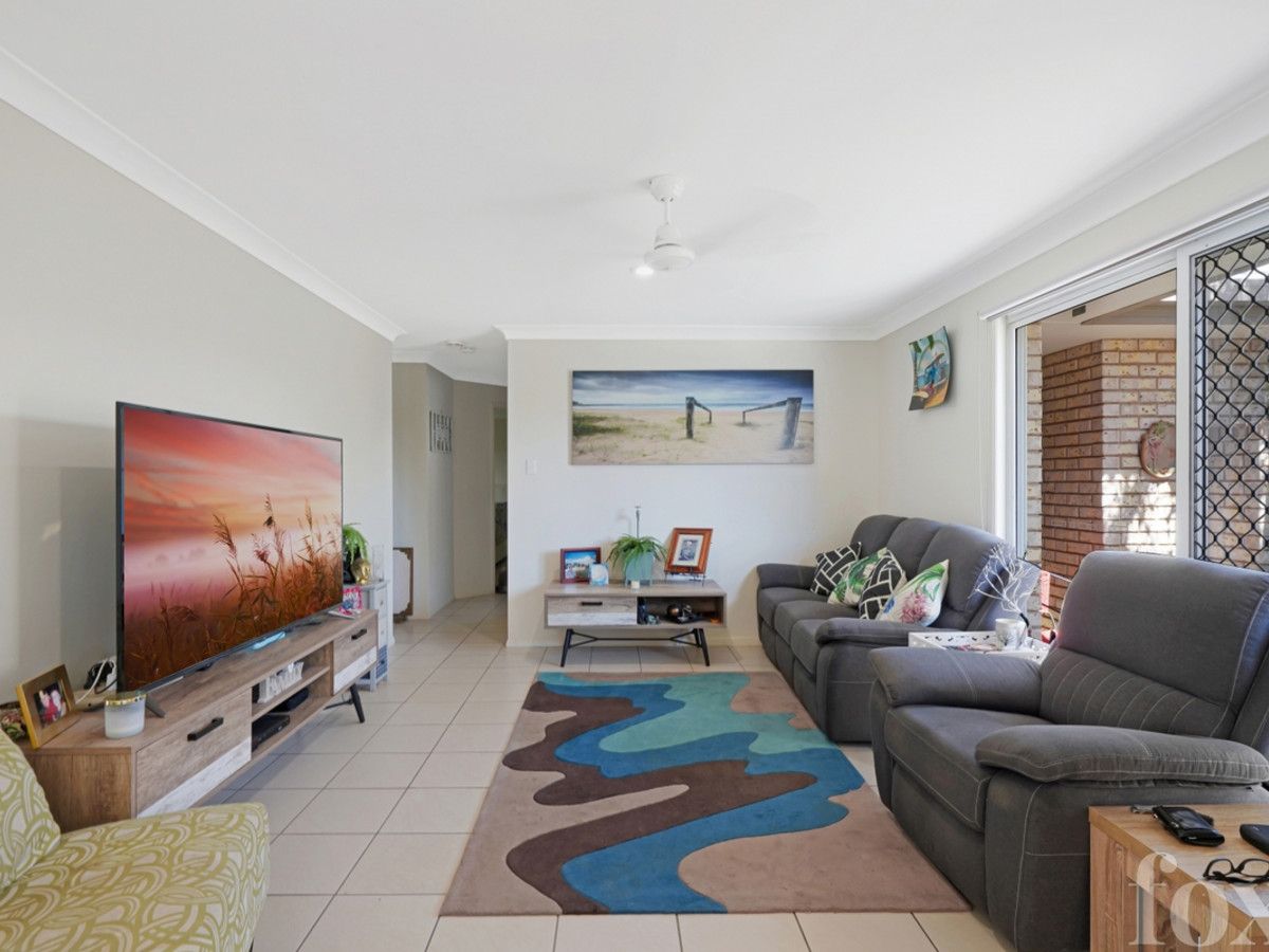 2/1 Jannie Court, Labrador QLD 4215, Image 1