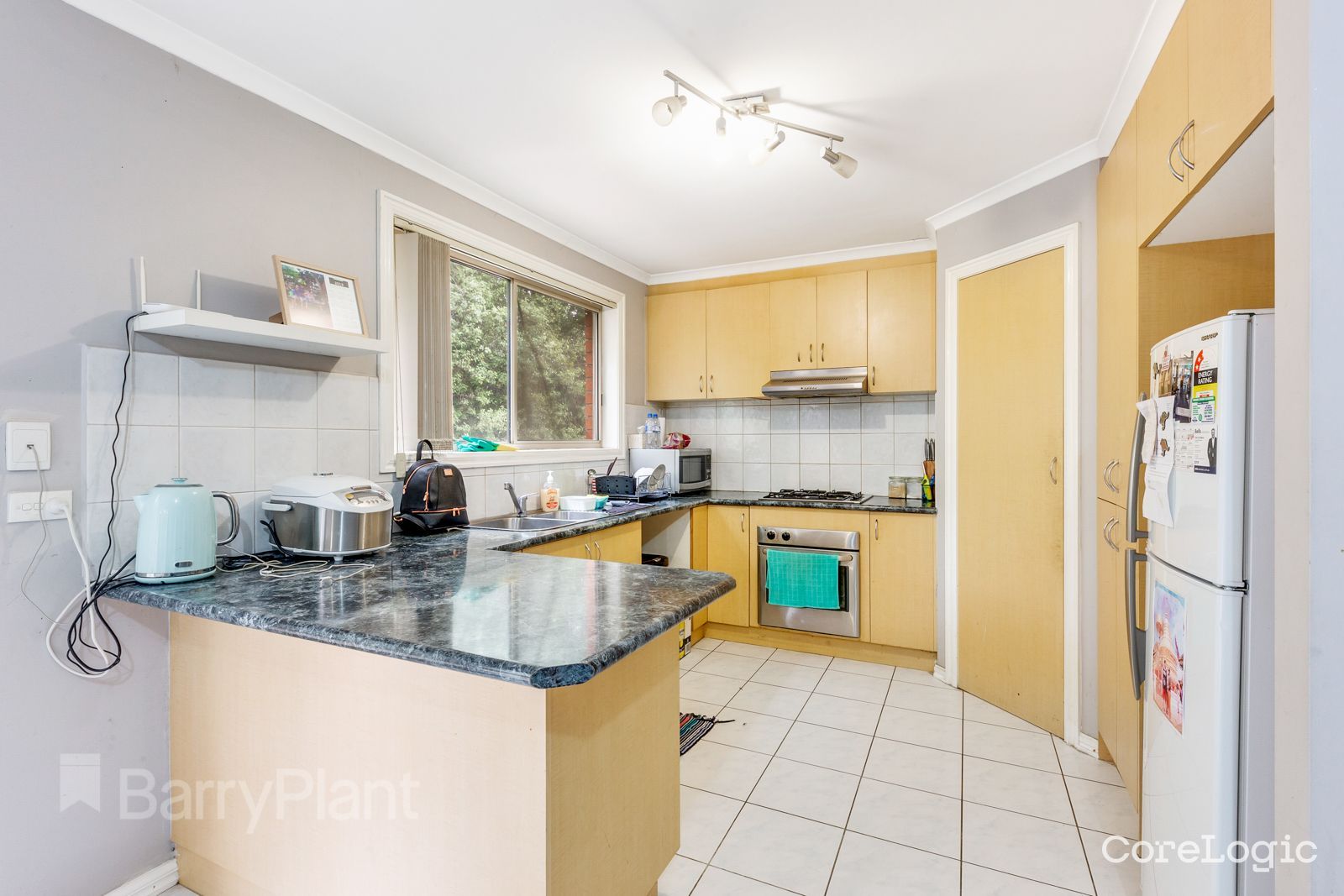 2/7 Topaz Place, St Albans VIC 3021, Image 1