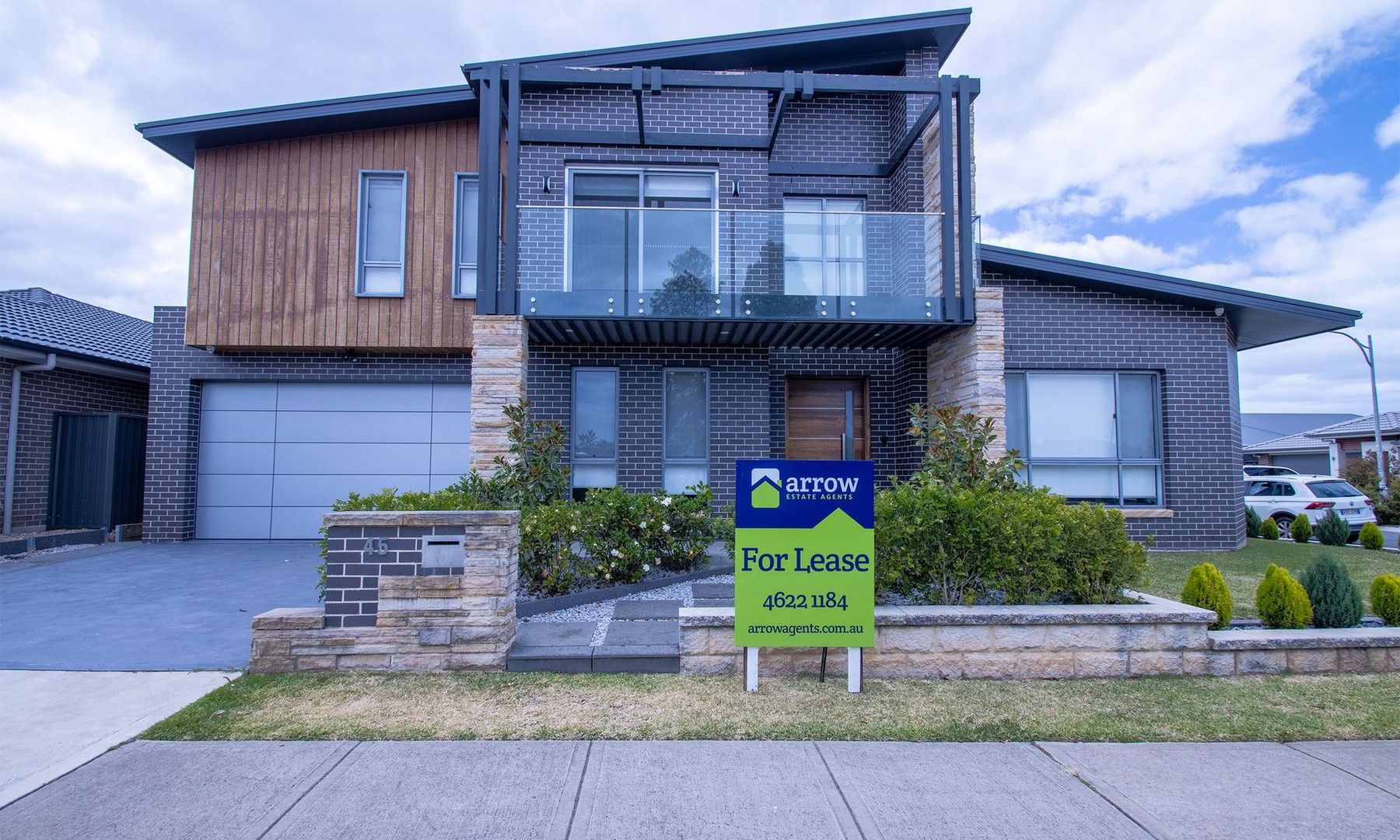 5 bedrooms House in 45 Nicholson Parade SPRING FARM NSW, 2570