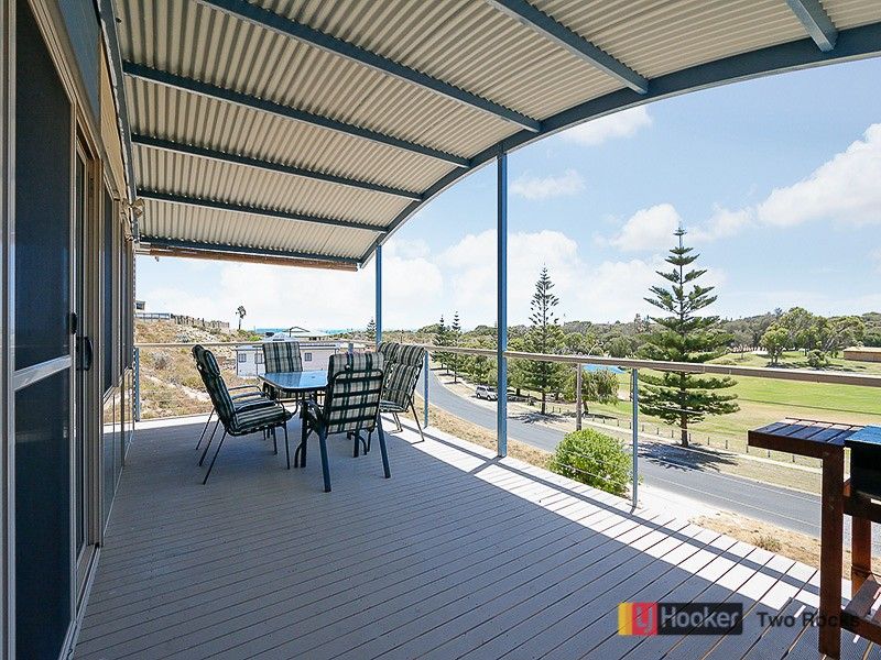 16 Charnwood Avenue, Two Rocks WA 6037, Image 0