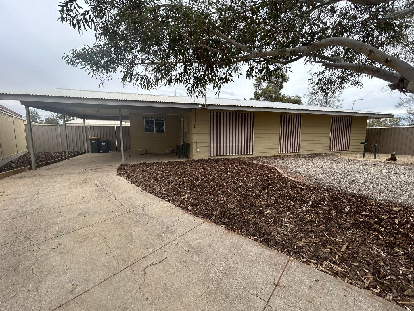 3 bedrooms House in 4 Irrapatana Rd ROXBY DOWNS SA, 5725