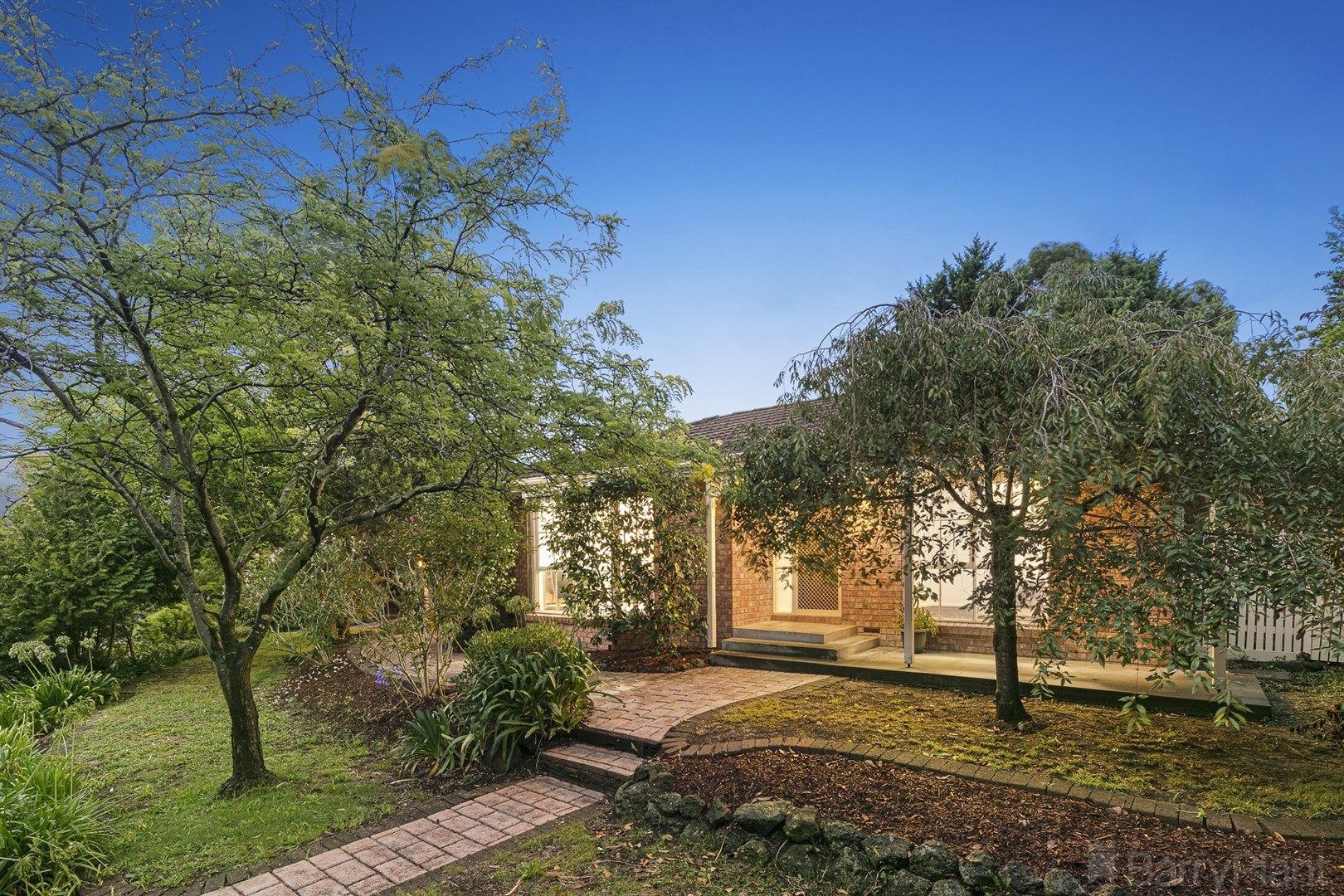 9395 Langdale Drive, Croydon Hills Property History & Address