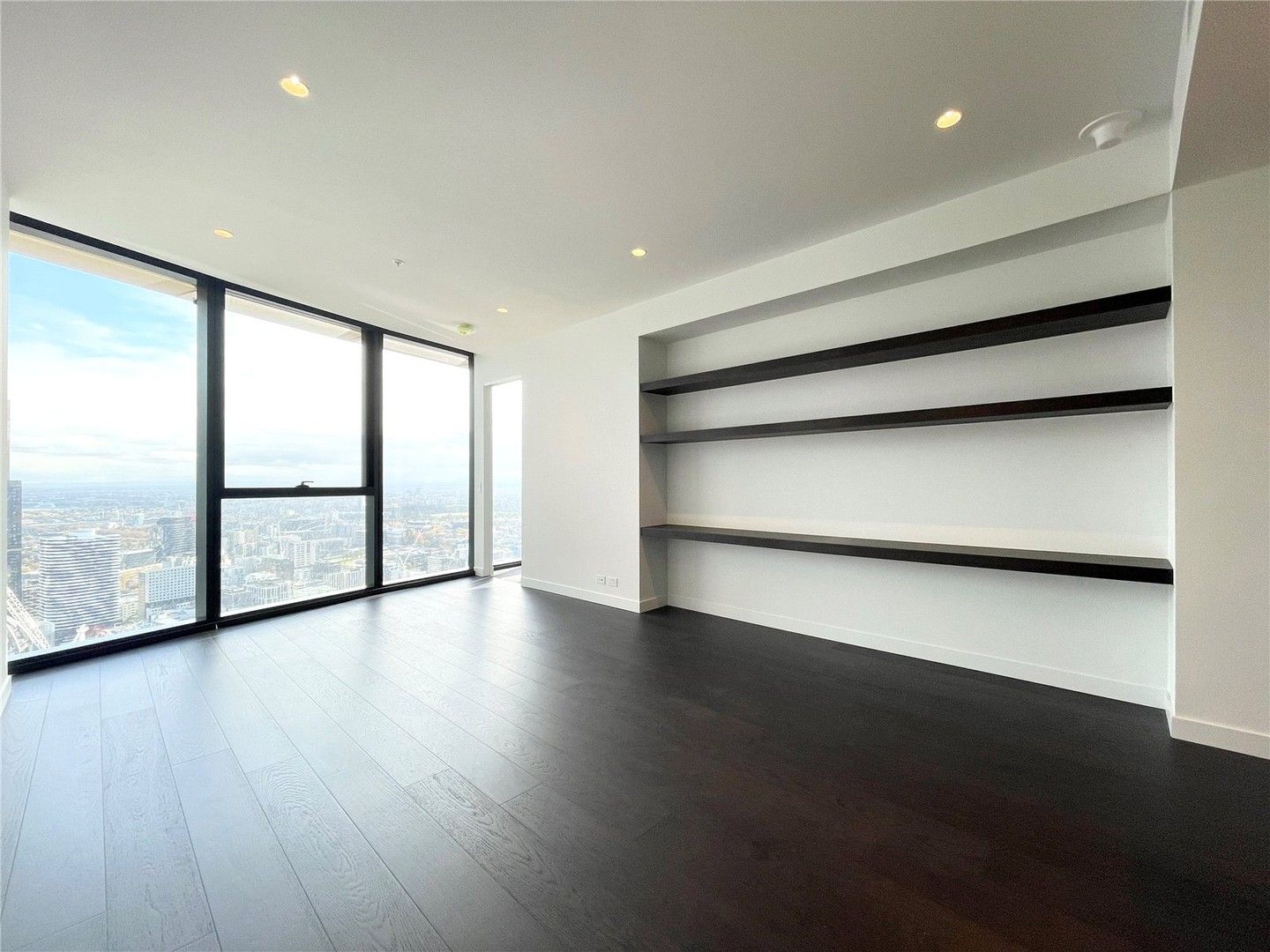 4407/63 La Trobe Street, Melbourne VIC 3000 Apartment For Rent