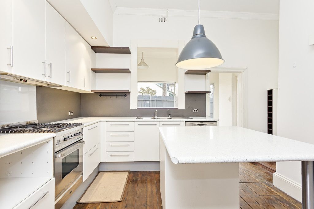 2 bedrooms House in 49 Park Street ERSKINEVILLE NSW, 2043
