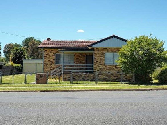 23 Salisbury Street, Uralla NSW 2358, Image 0