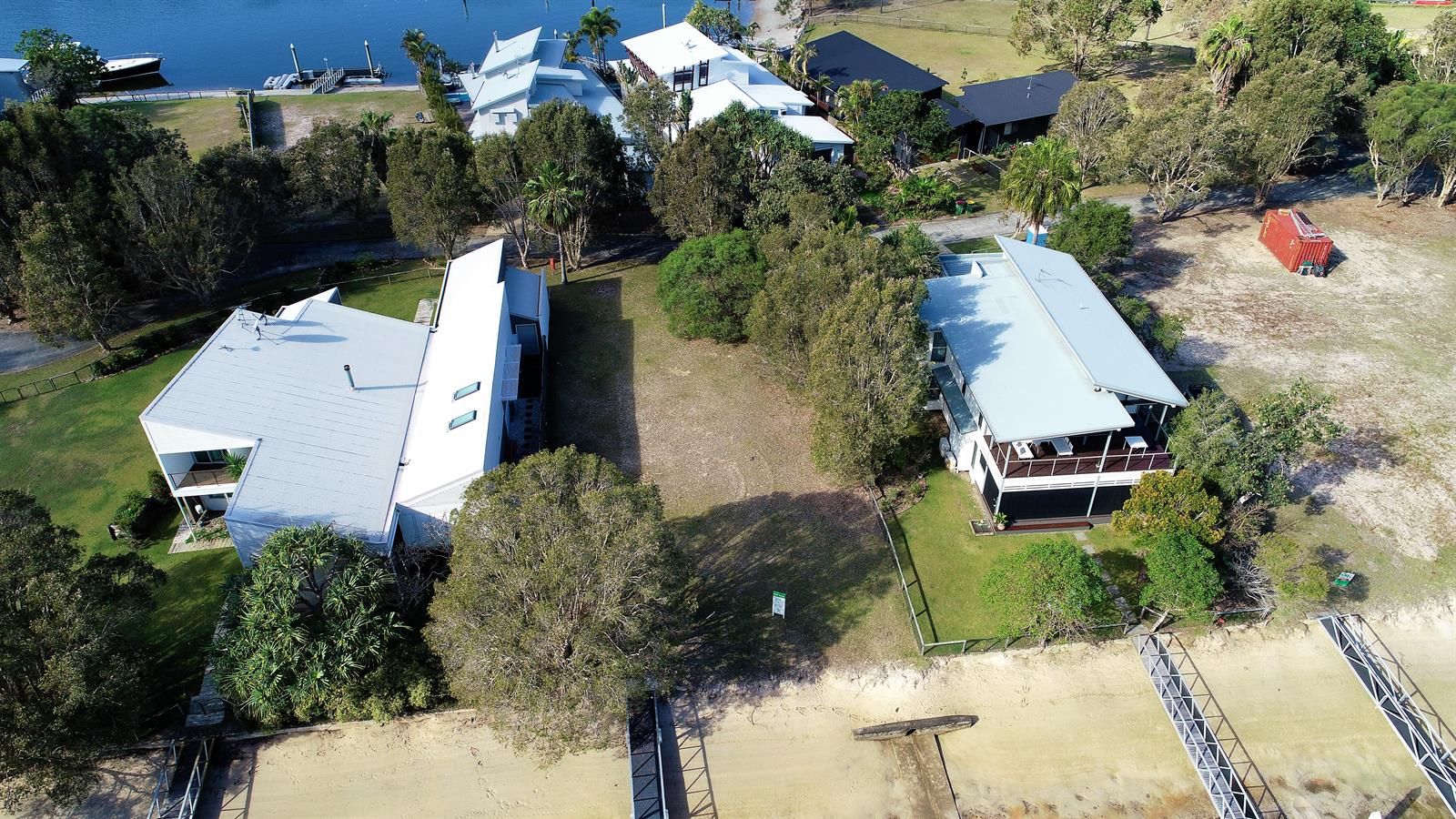 14 Kookaburra Court, South Stradbroke QLD 4216, Image 0