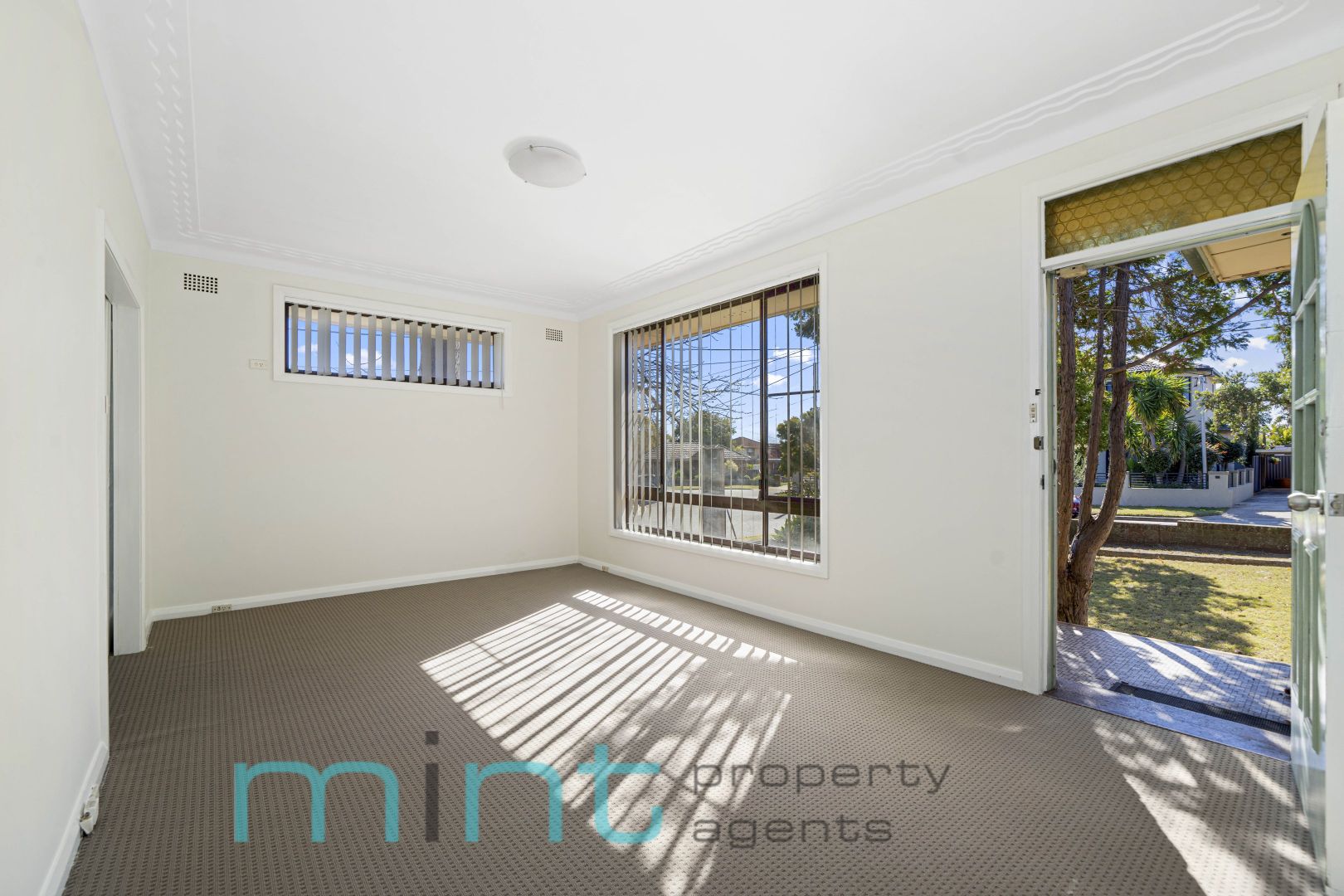 5 Michael Avenue, Belfield NSW 2191, Image 2