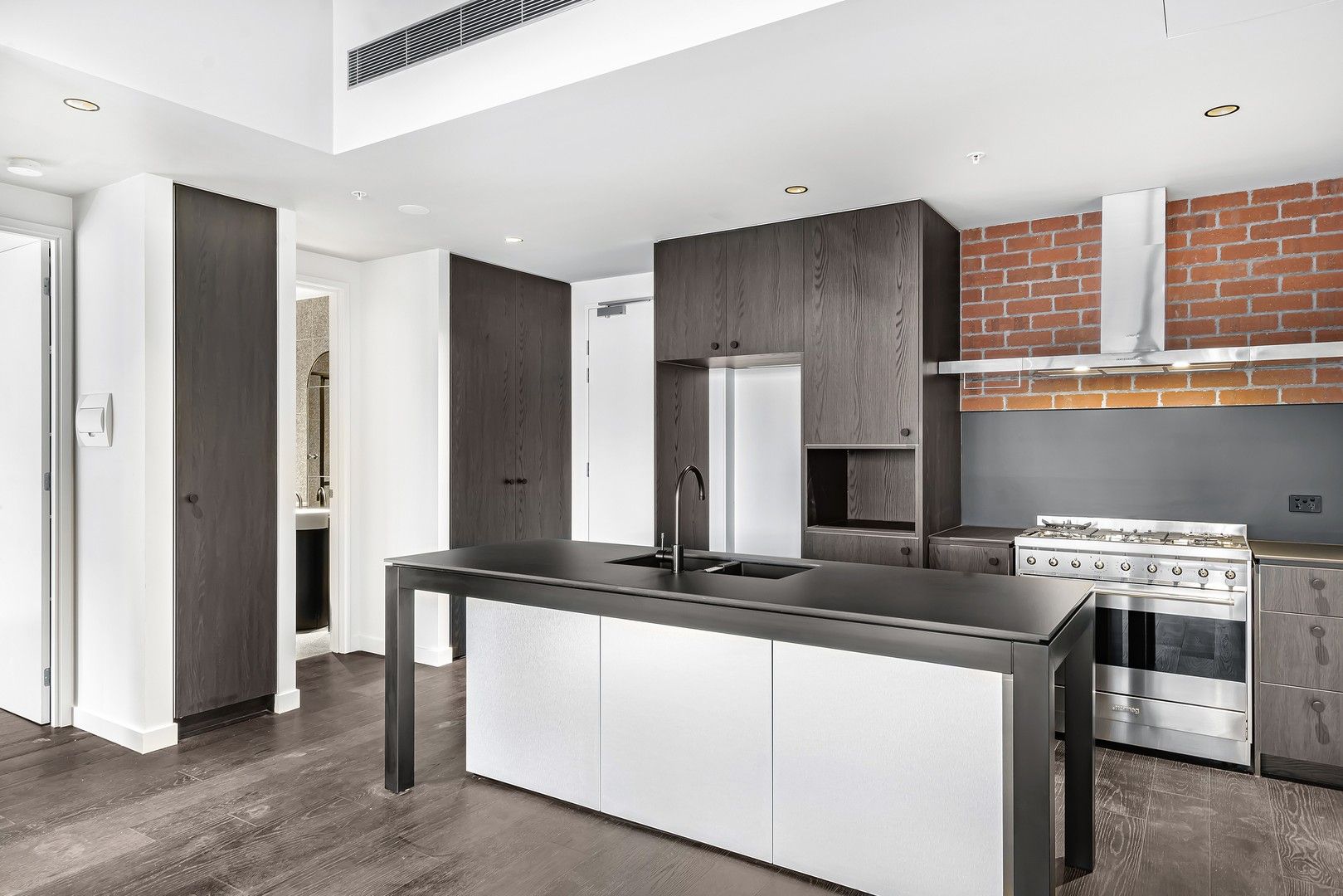 2 bedrooms Apartment / Unit / Flat in 408/14 Paper Trail ALPHINGTON VIC, 3078