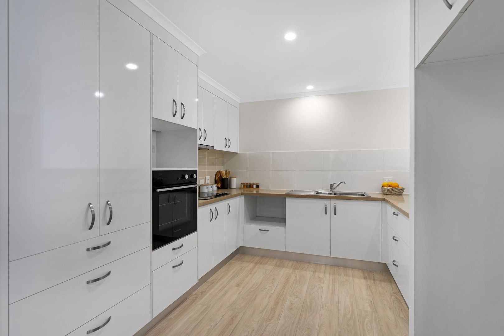 2 bedrooms Villa in 7/74 Wardoo Street ASHMORE QLD, 4214
