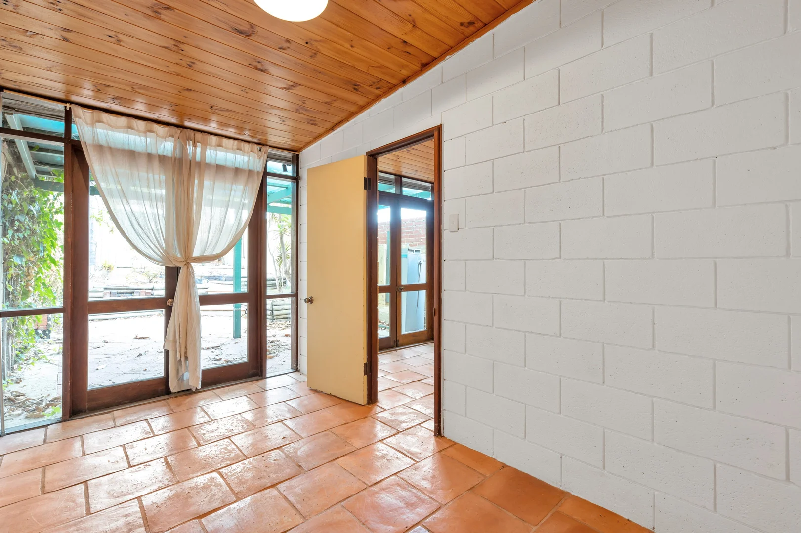 Additional image 6 of 27 South Street, South Fremantle WA 6162