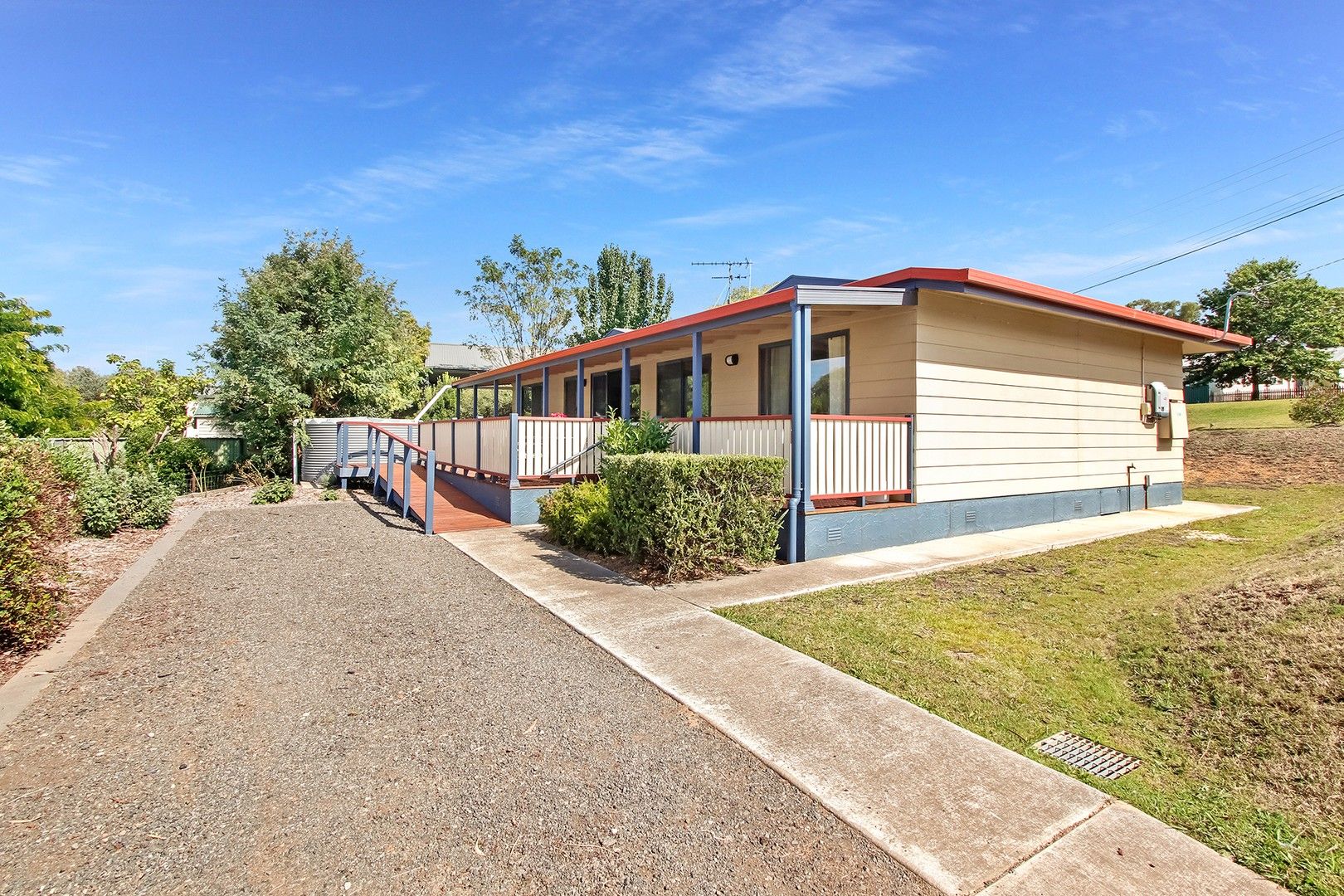 4 Bond Street, Gunning NSW 2581, Image 0