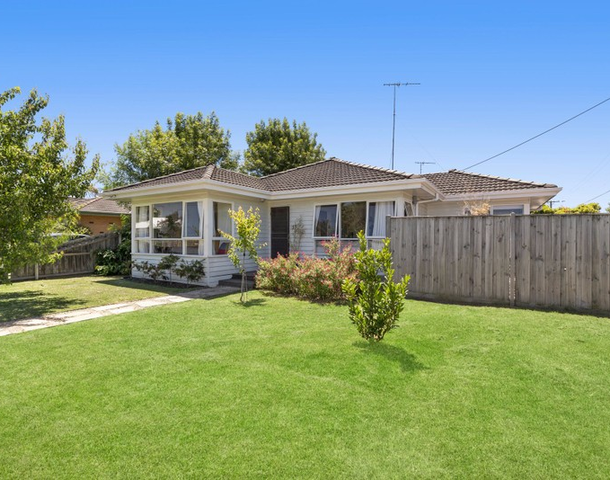 37 Wilton Avenue, Newcomb VIC 3219